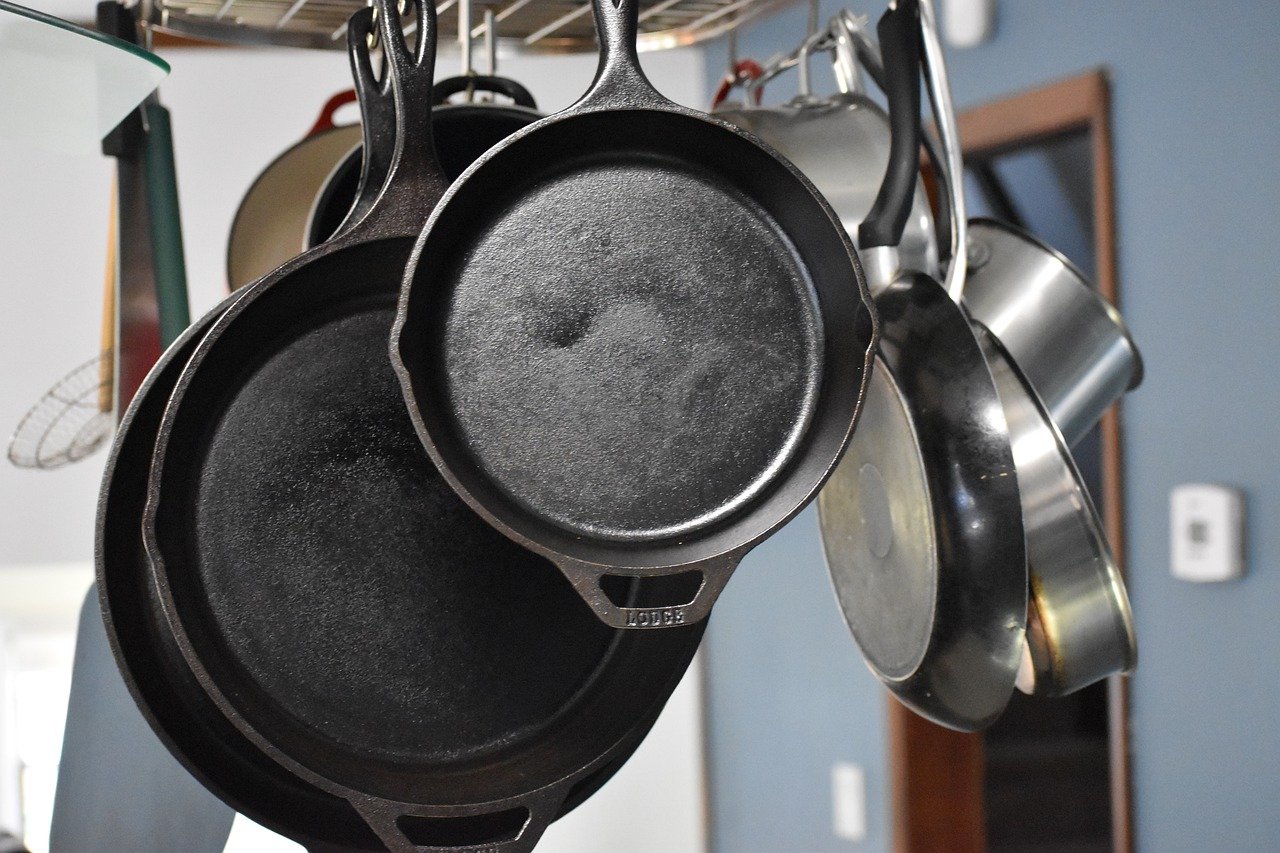cast iron, kitchen, pan-4229579.jpg