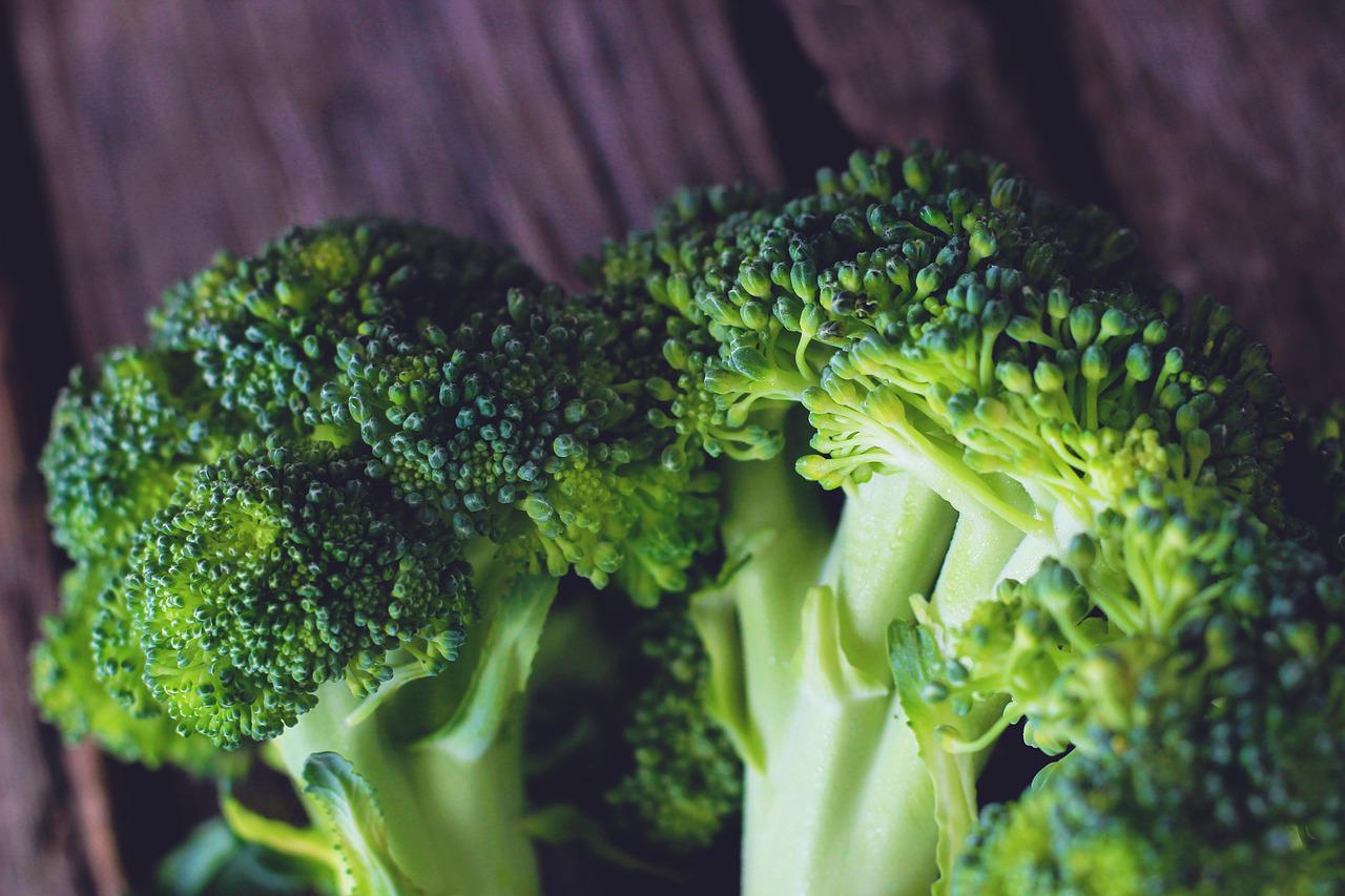 broccoli, vegetables, green-4280771.jpg